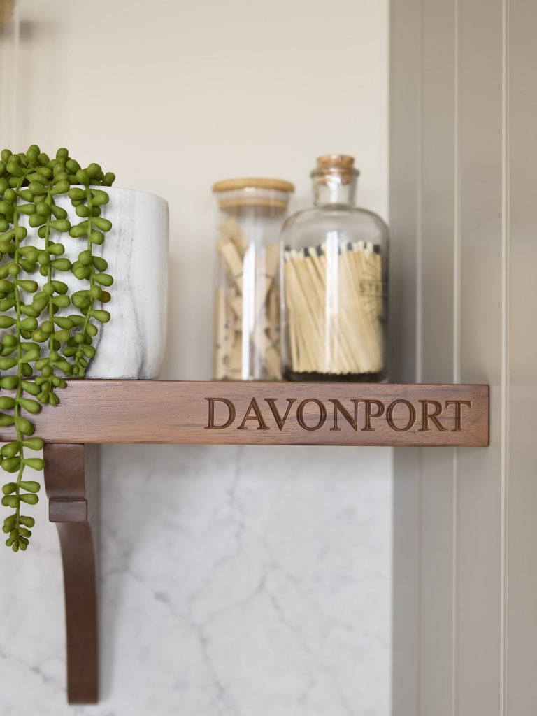 Davonport Wooden Name