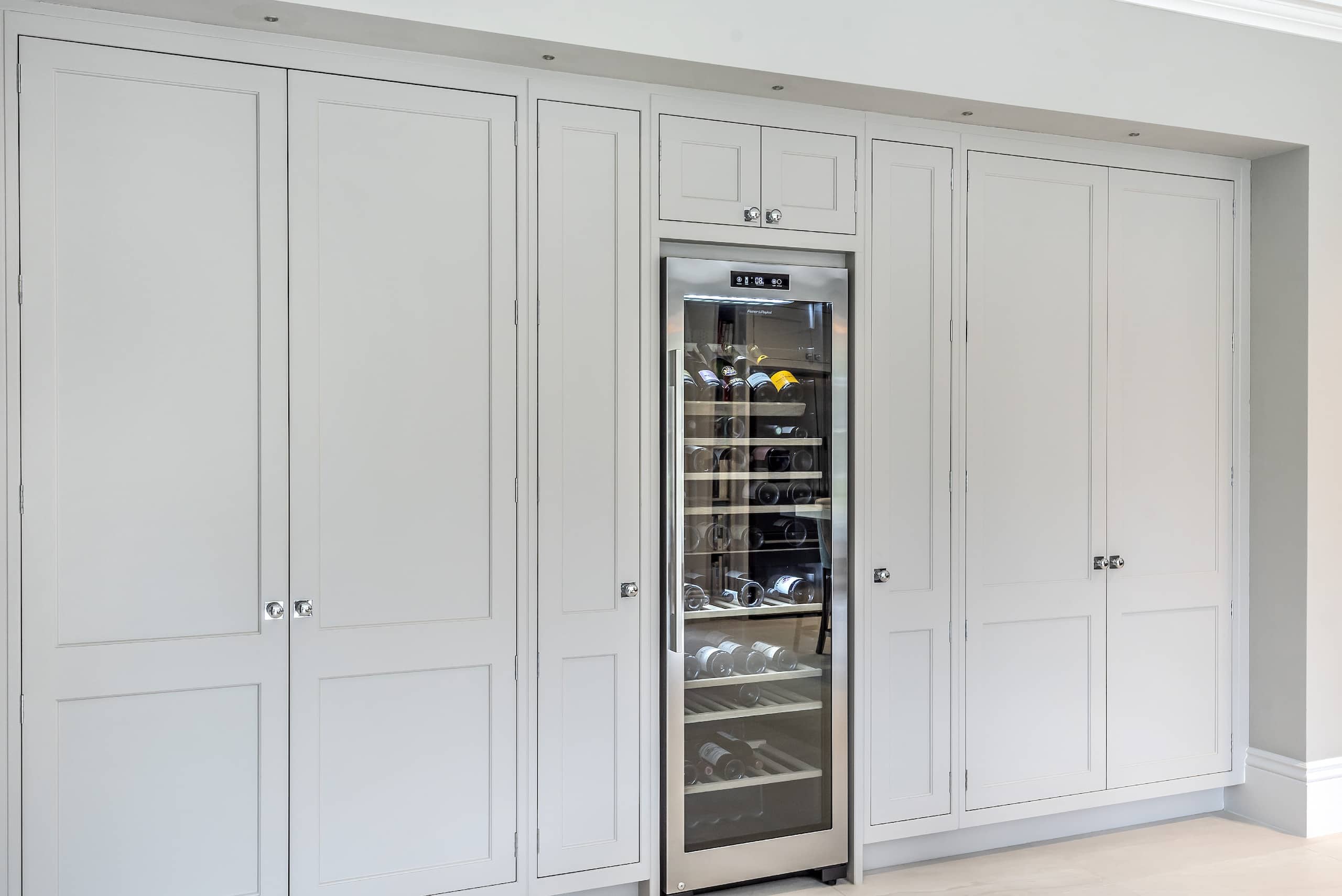 fitted drinks cabinet