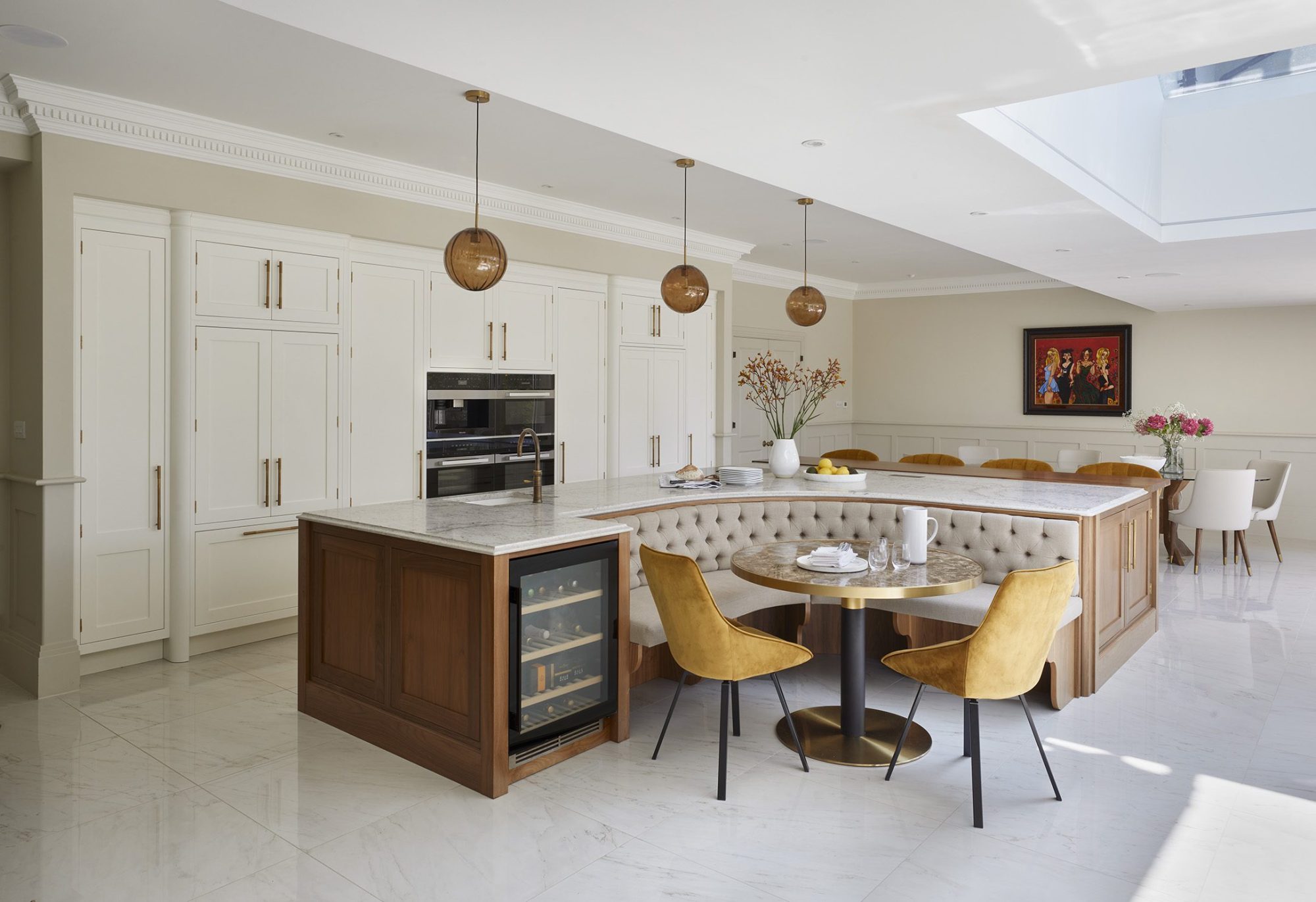 A Social Kitchen Masterpiece | Davonport